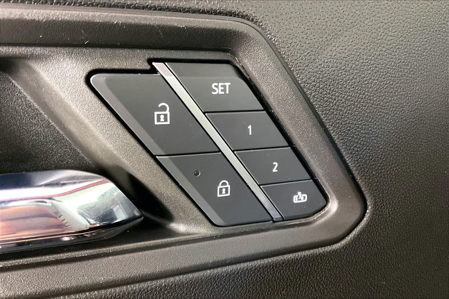 2023 GMC Canyon AT4 - Photo 34