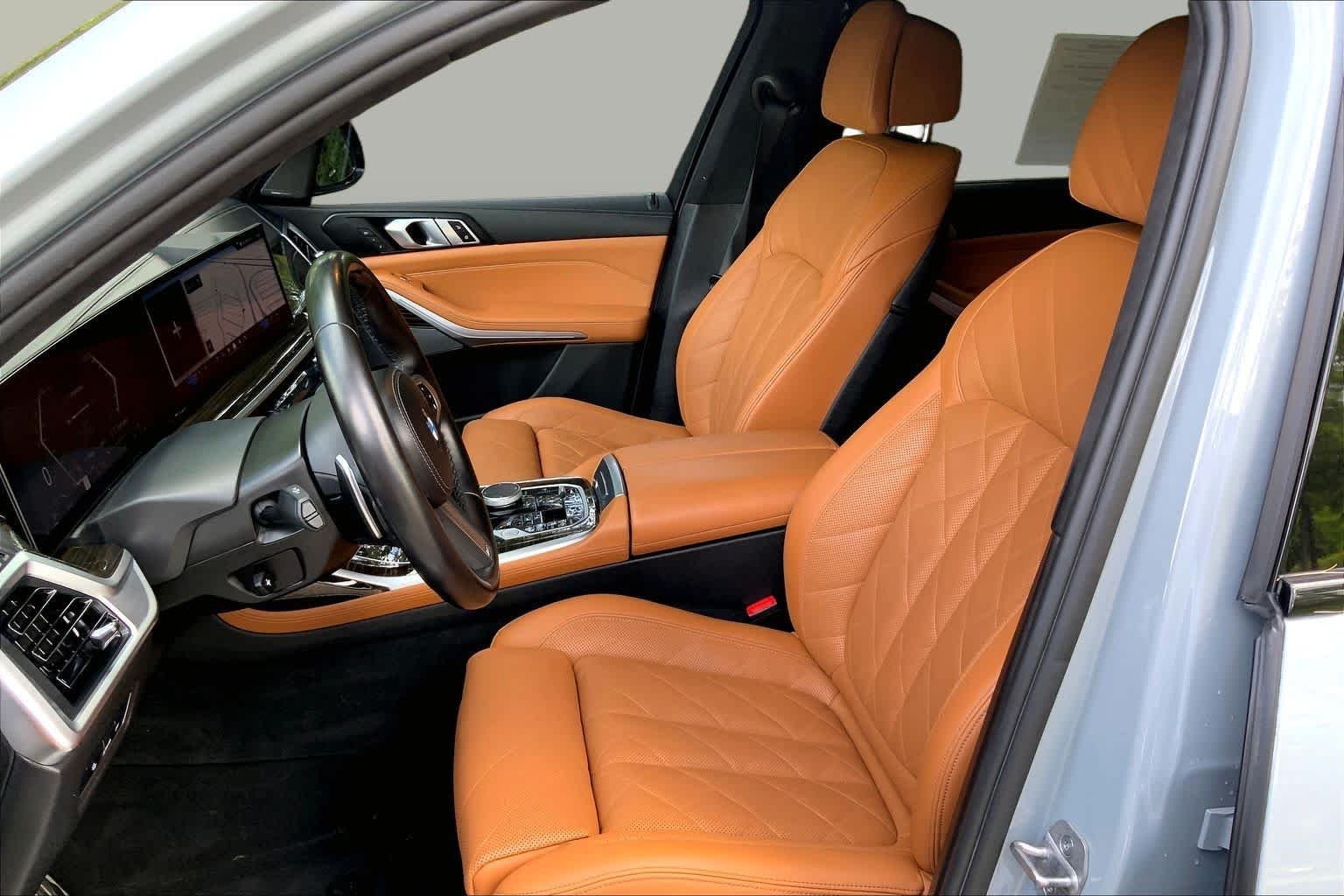 Used 2024 Brooklyn Grey Metallic BMW xDrive40i image 8