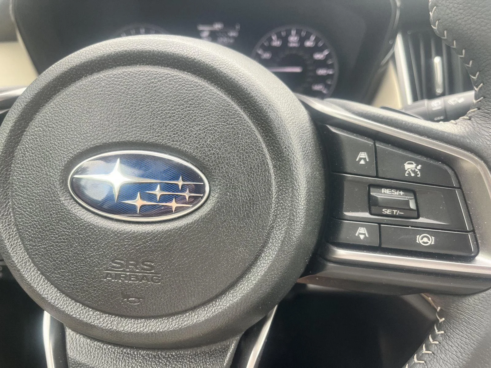 Used 2025 Autumn Green Metallic Subaru Premium image 41