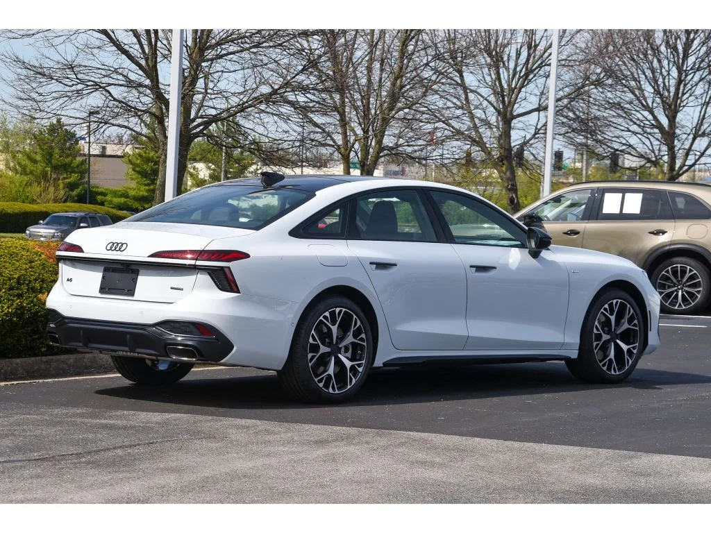New 2026 Glacier White Metallic Audi Premium Plus image 4