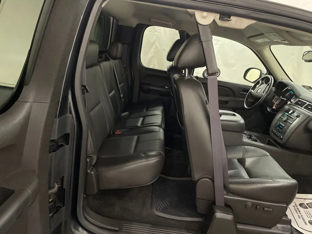 Used 2012 CARBON BLACK METALLIC GMC SLT image 22