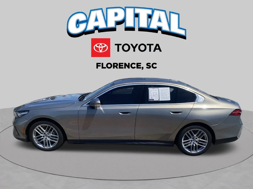 Used 2024 Gray BMW 530i xDrive image 3