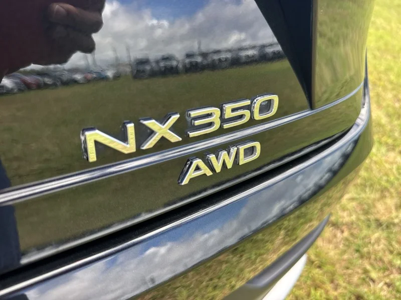 Used 2023 Obsidian Lexus NX 350 F SPORT Handling image 11