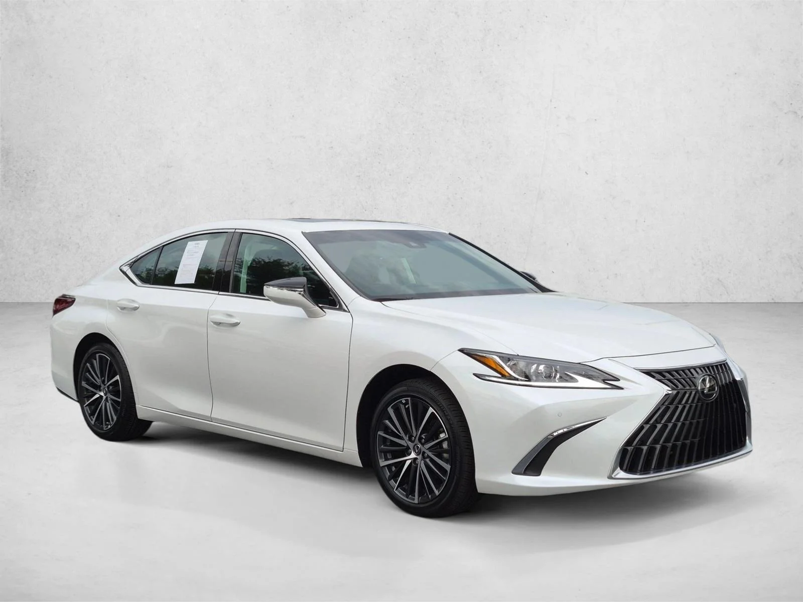 Certified Used 2025 Eminent White Pearl Lexus ES 350 image 3