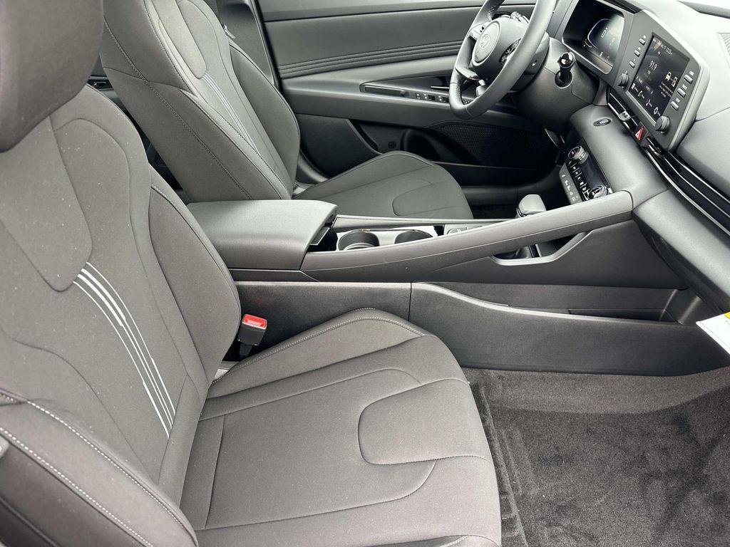 New 2026 Gray Hyundai SEL Sport Premium image 19
