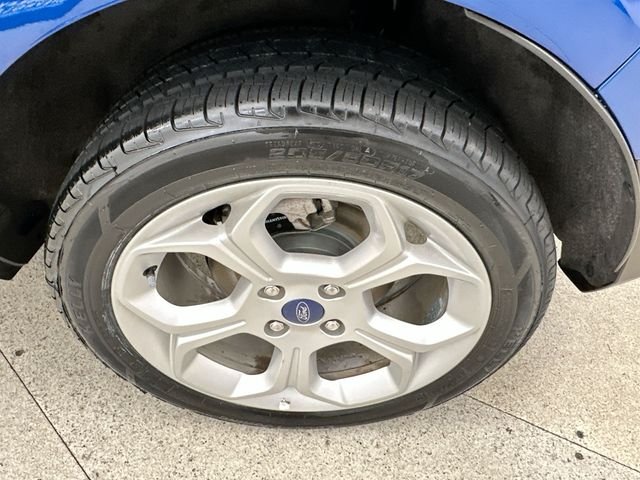 Used 2021 Blue Ford SE image 40