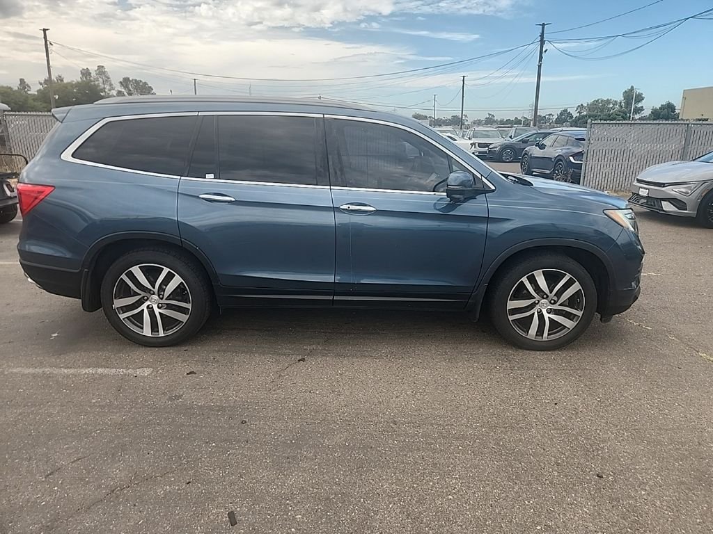 Used 2017 Blue Honda Touring image 17