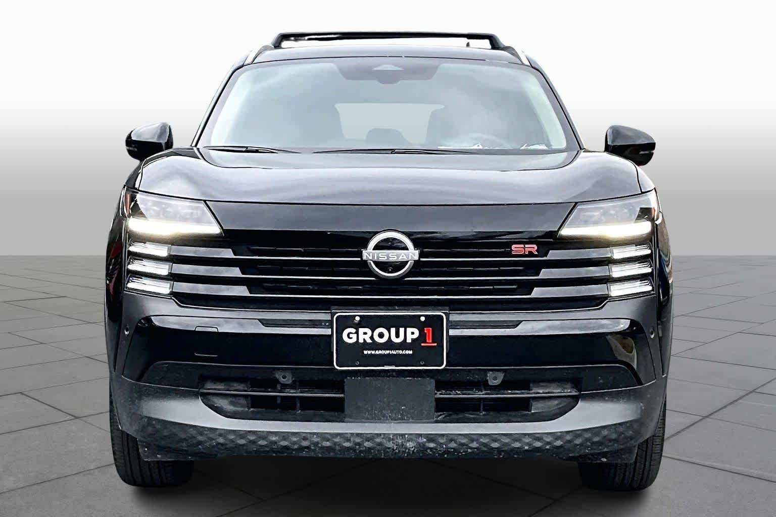 New 2026 Super Black Nissan SR image 3