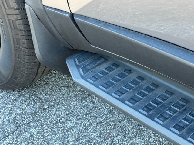 Used 2024  Toyota Base image 16