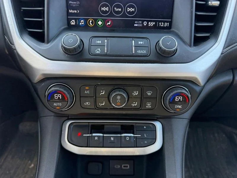 Used 2023 Ebony Twilight Metallic GMC SLE image 16