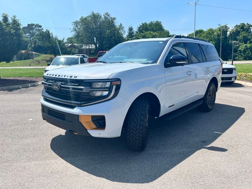 New 2026 Silver Ford Tremor image 3