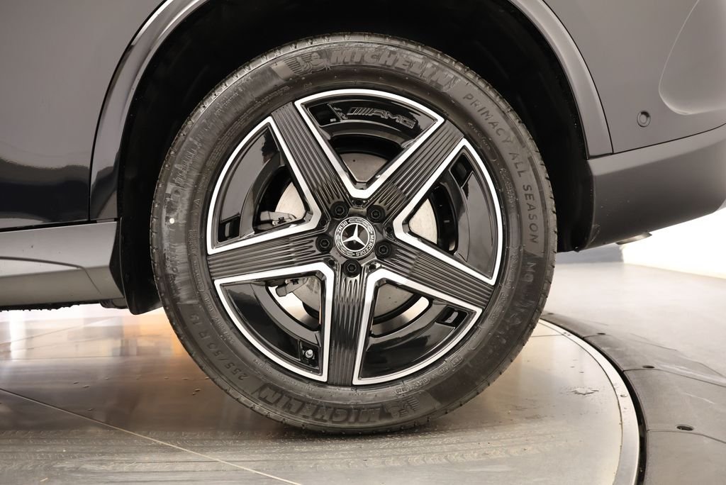 Used 2026 Black Mercedes-Benz GLC 300 image 12