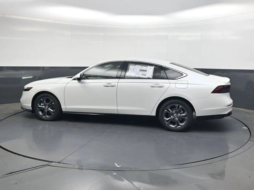 New 2026 Platinum White Pearl Honda EX-L image 7