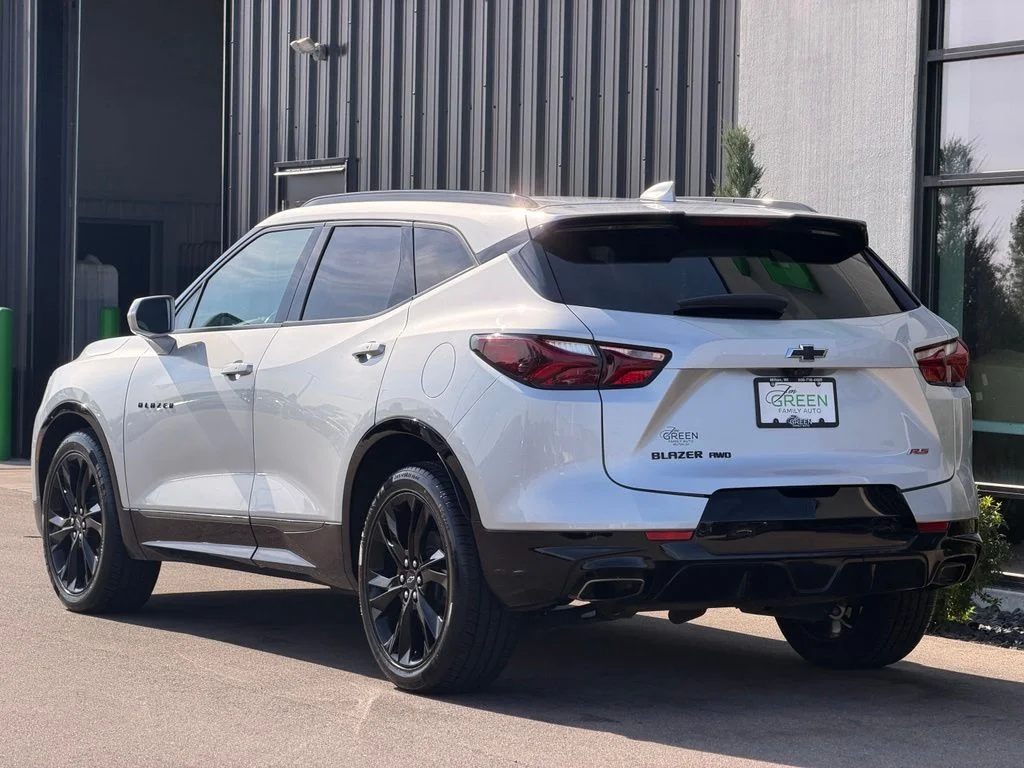 Used 2020 Silver Chevrolet RS image 3