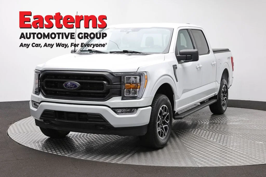 Used 2023 White Ford XLT image 1