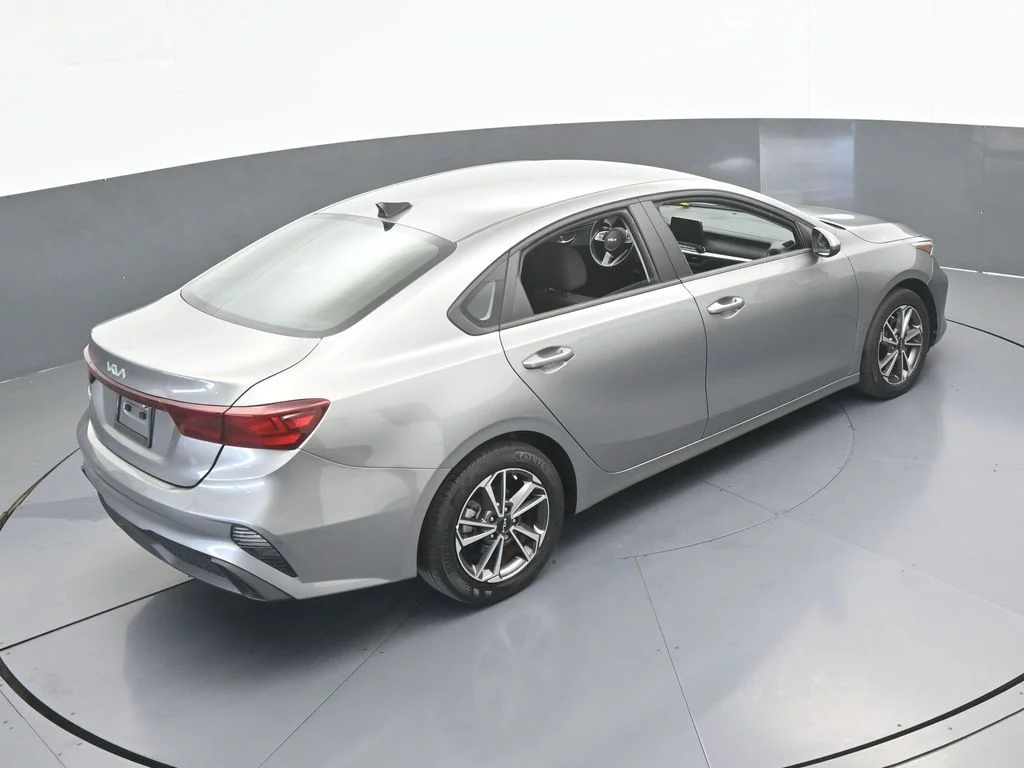 Used 2022 Steel Gray Kia LXS image 43