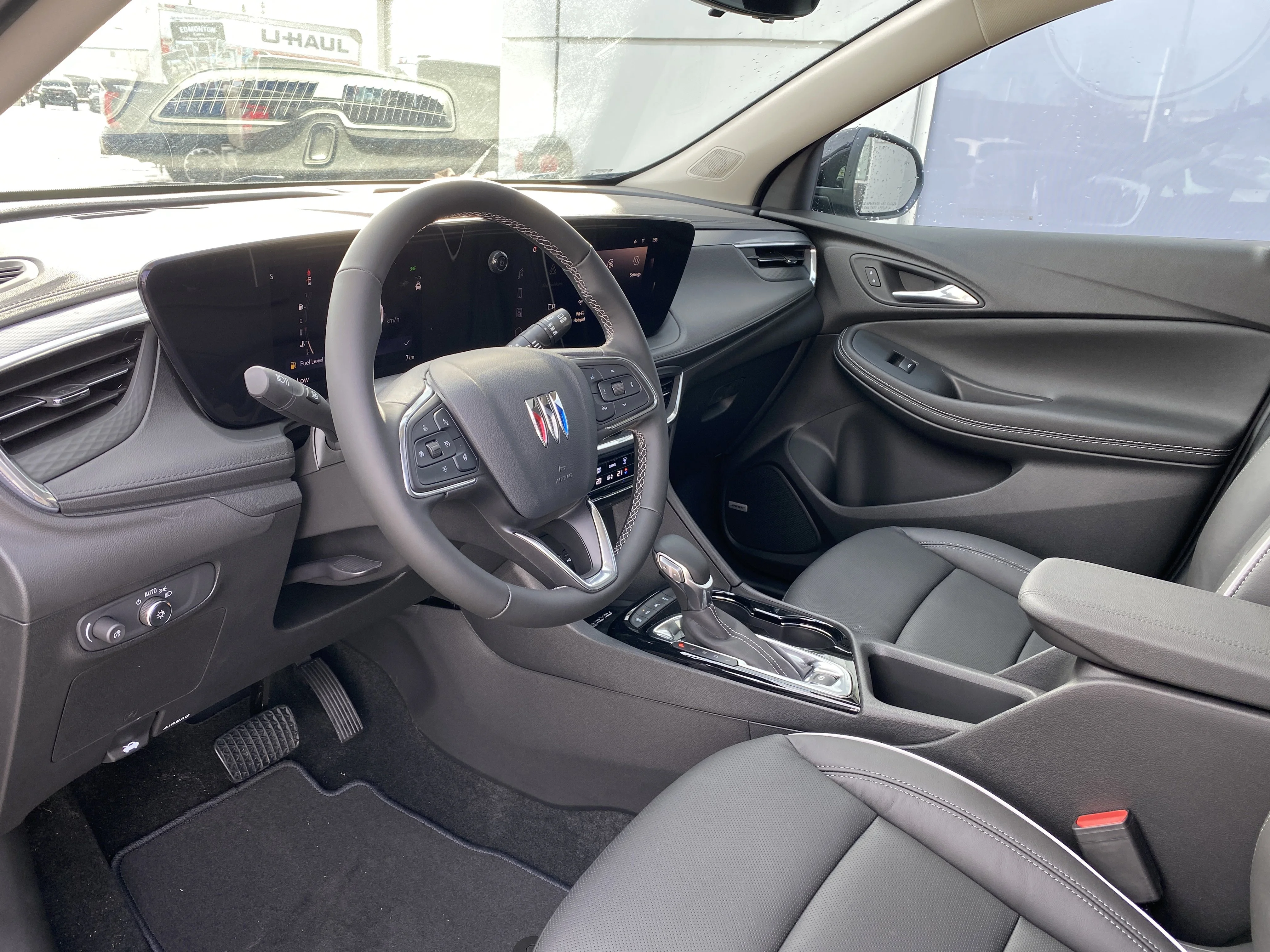 New 2026 EBONY TWILIGHT METALLIC Buick Avenir image 13