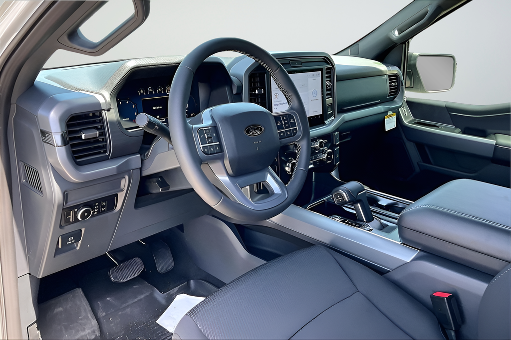 New 2026 Avalanche Ford XLT image 7