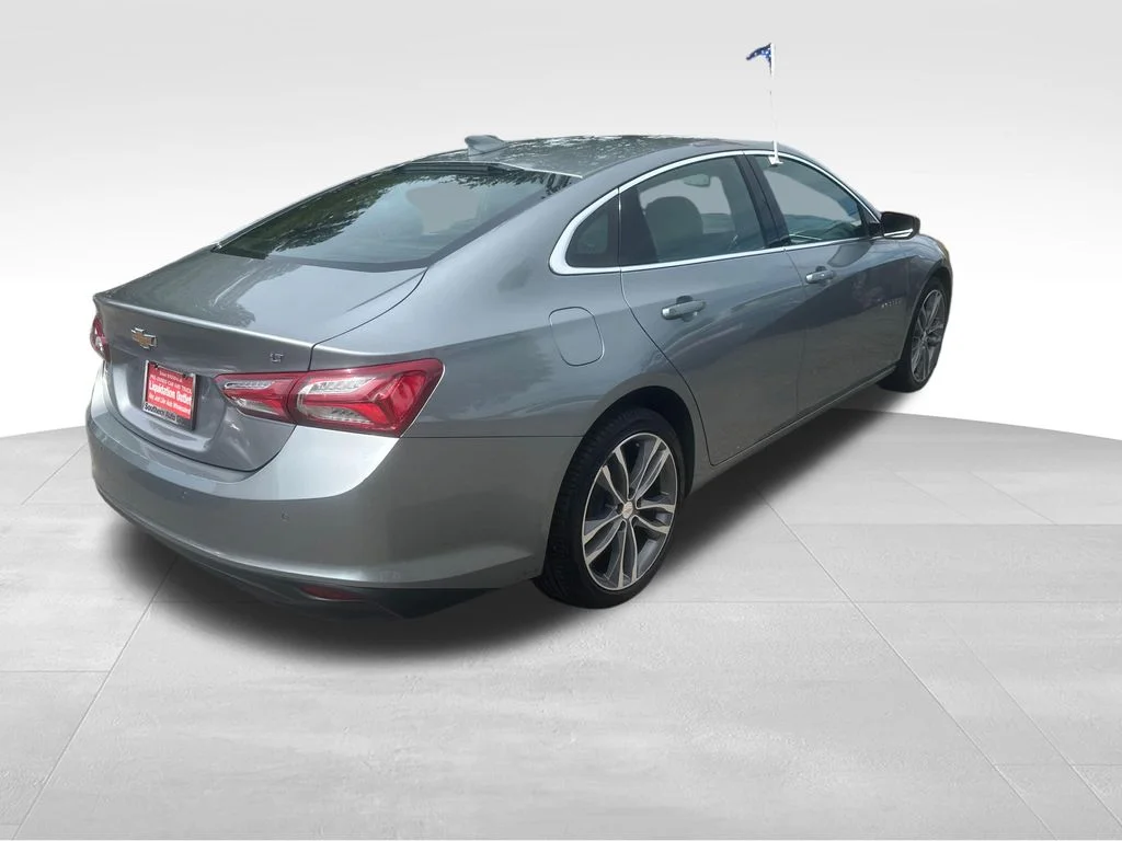 Used 2024 Gray Chevrolet LT image 25