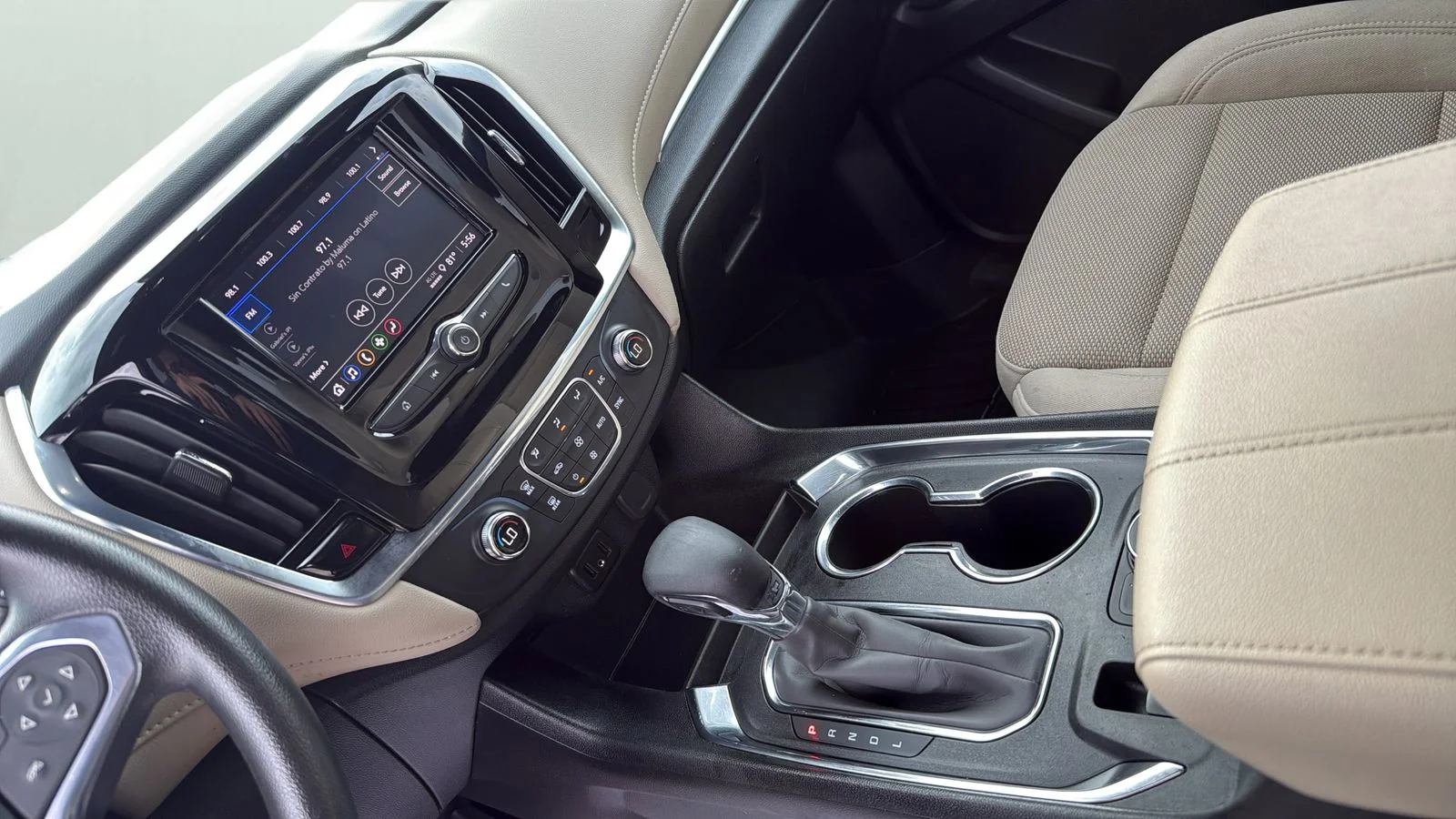 Used 2022 White Chevrolet LS image 20