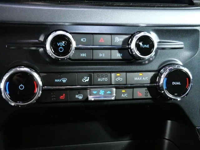 New 2026 Oxford White Ford XLT image 23