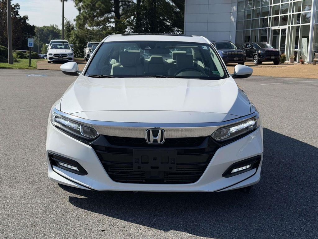 Used 2018 White Honda EX image 24