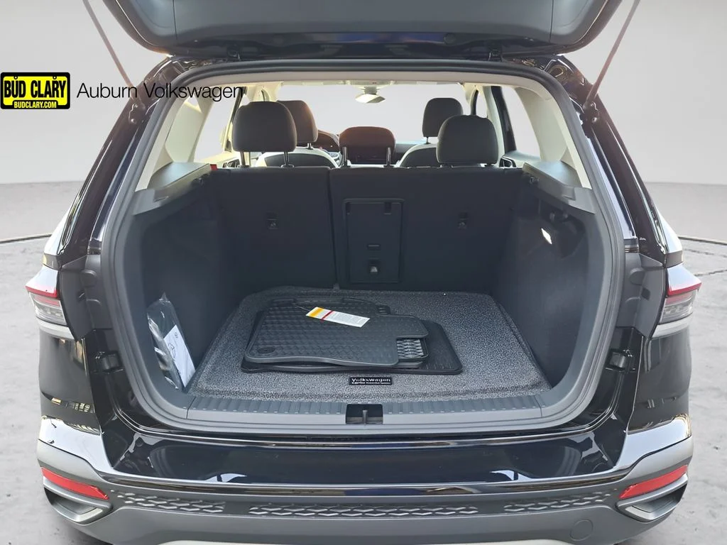 New 2025 Black Volkswagen 1.5T S image 16