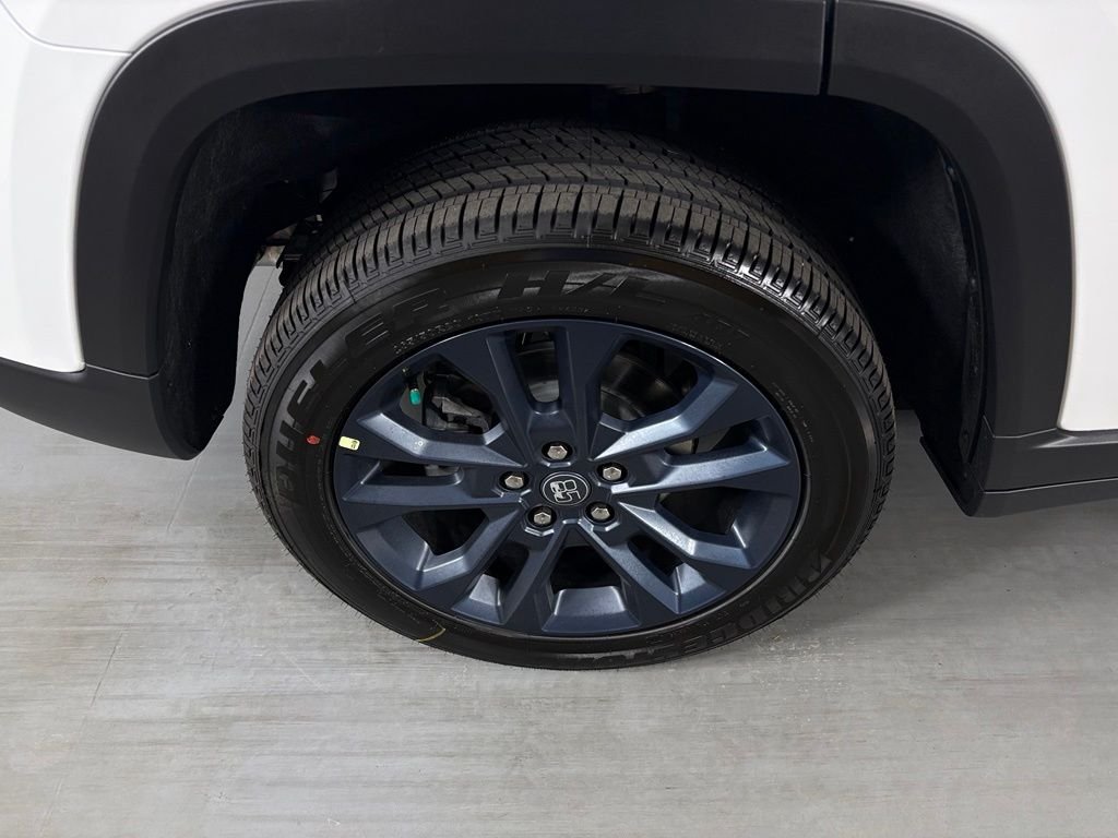 New 2026 Bright White Clear-Coat Exterior Paint Jeep  image 11