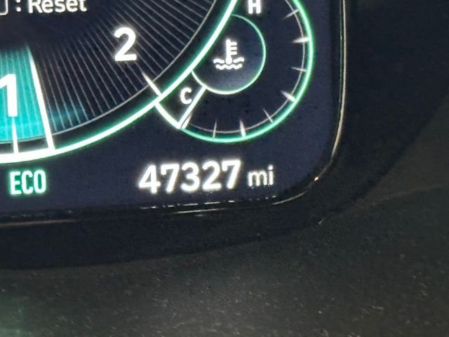 Used 2022 Silver Hyundai Calligraphy image 17