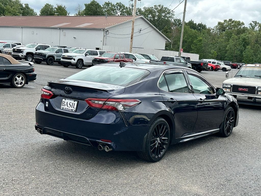 Used 2022  Toyota XSE image 11