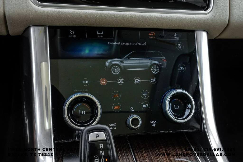 Used 2019 Silver Land Rover HSE image 30