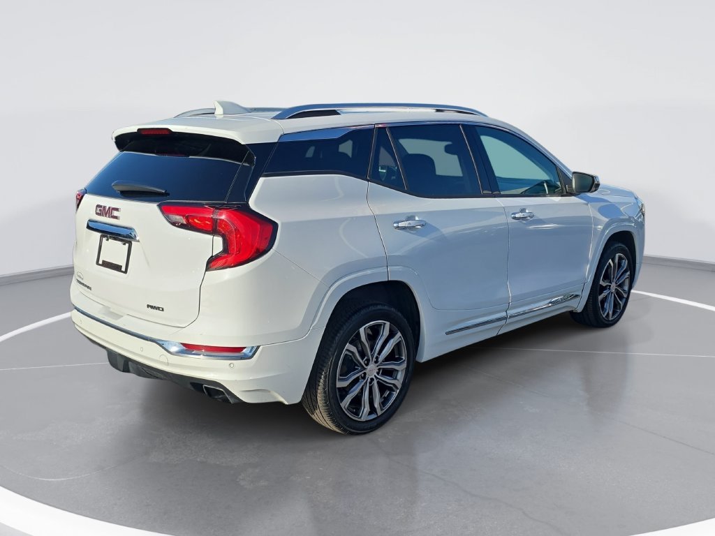 Certified Used 2019 SUMMIT WHITE GMC Denali image 3