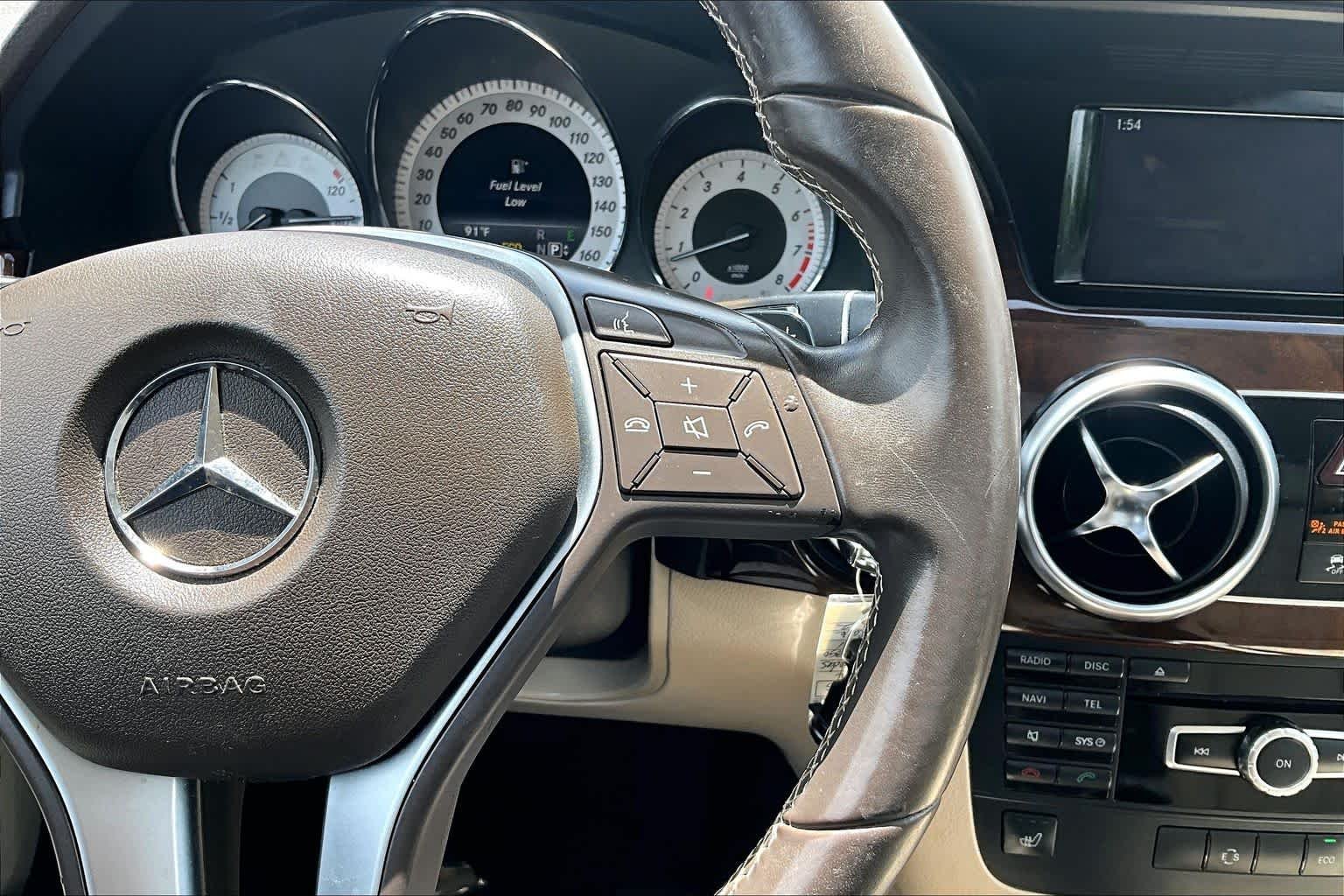 Used 2014 Obsidian Black Metallic Mercedes-Benz GLK 350 image 24