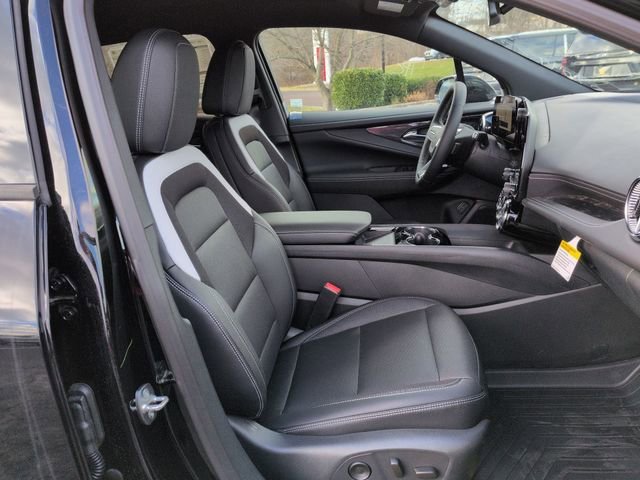 New 2026 Black Chevrolet LT image 29