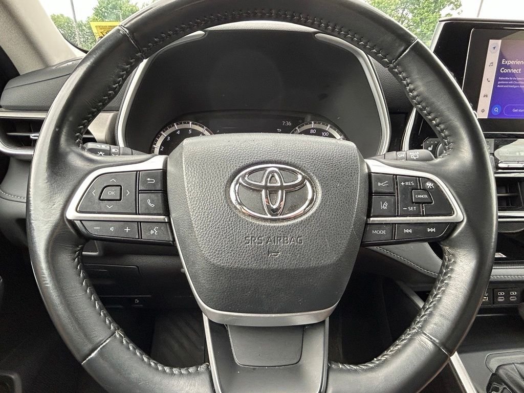2023 Toyota Highlander XLE - Photo 34