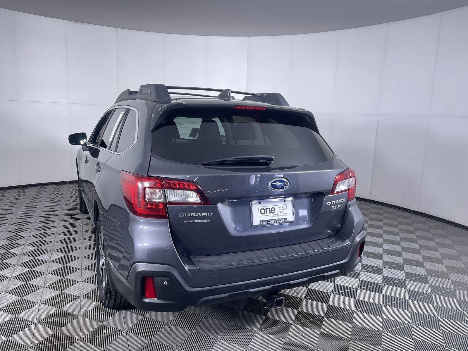 Used 2018 Magnetite Gray Metallic Subaru Limited image 24