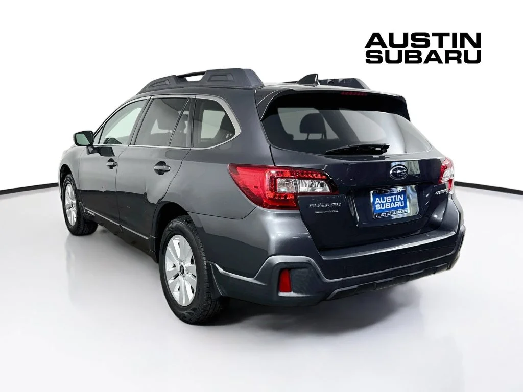 Used 2019 Gray Subaru 2.5i Premium image 5