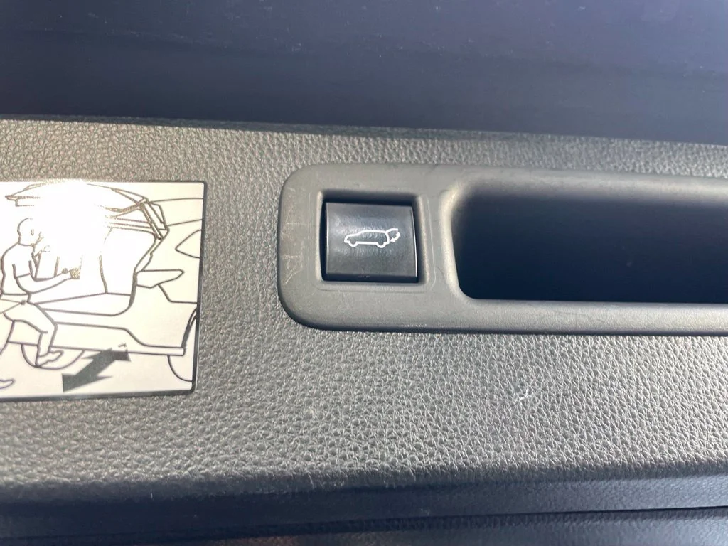 Used 2022 Magnetic Gray Metallic Toyota Platinum image 24