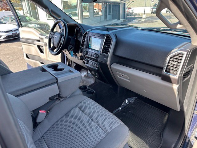 Used 2016 Blue Ford XLT image 26