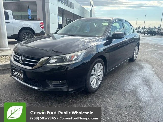 Used 2013 Black Honda EX-L image 1