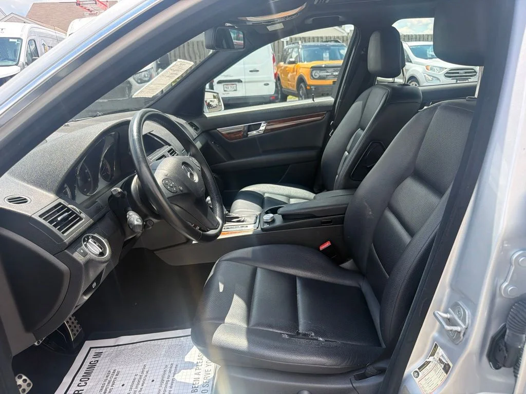 Used 2011 Silver Mercedes-Benz C 300 image 23