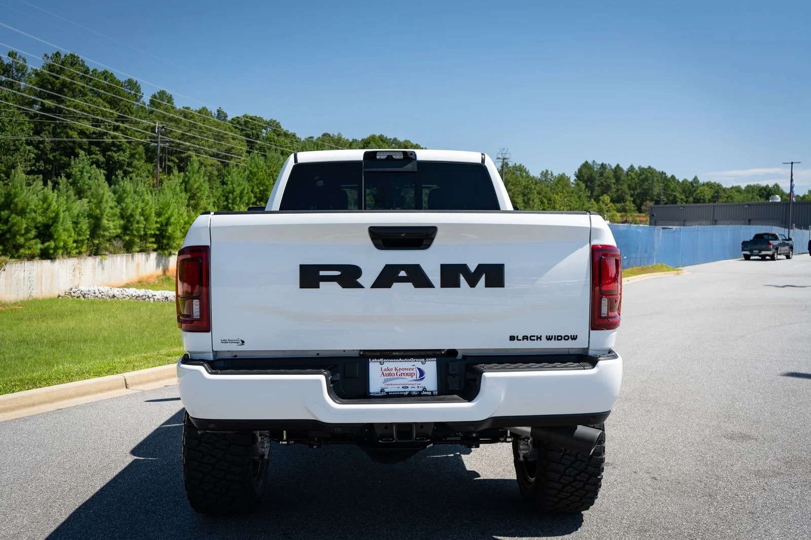 New 2026 Bright White Clear-Coat Exterior Paint RAM Big Horn with Black Widow Package image 19