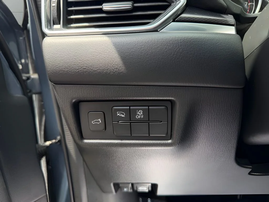 Used 2024 Gray Mazda 2.5 S Carbon Edition image 10