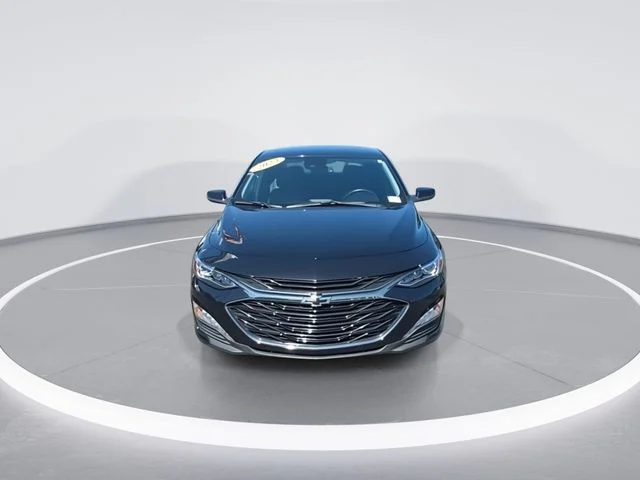 Used 2023 Black Chevrolet LT image 3