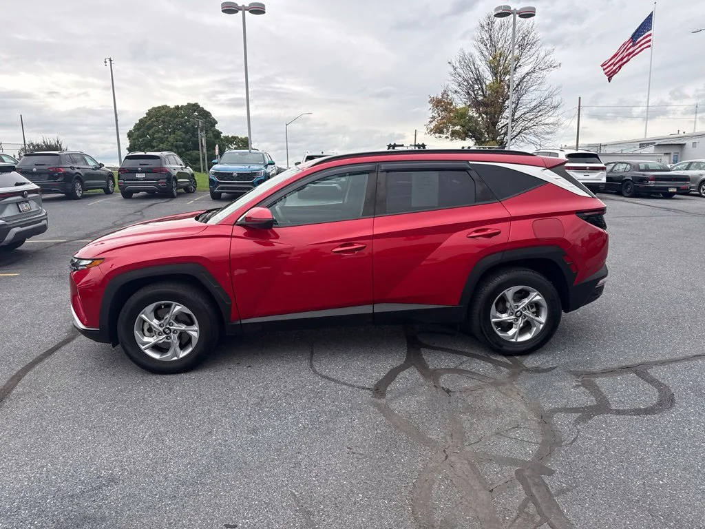 Used 2022 Calypso Red Hyundai SEL image 6
