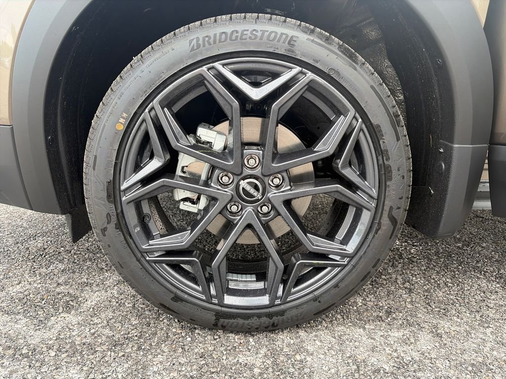 New 2026 Canyon Bronze Metallic Nissan SR image 26