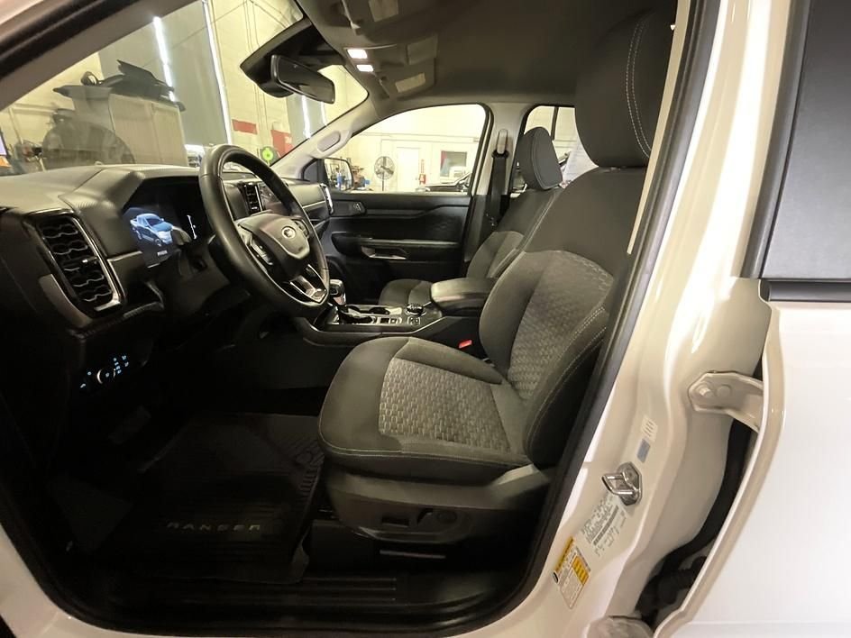 Used 2024 White Ford XLT image 4