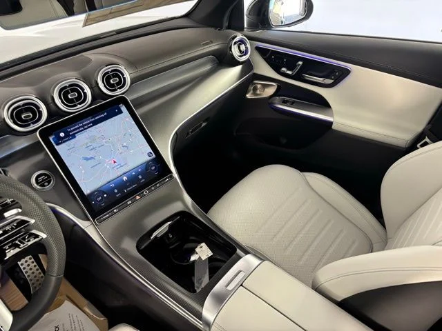 New 2026 MANUFAKTUR Alpine Grey Mercedes-Benz GLC 300 image 32