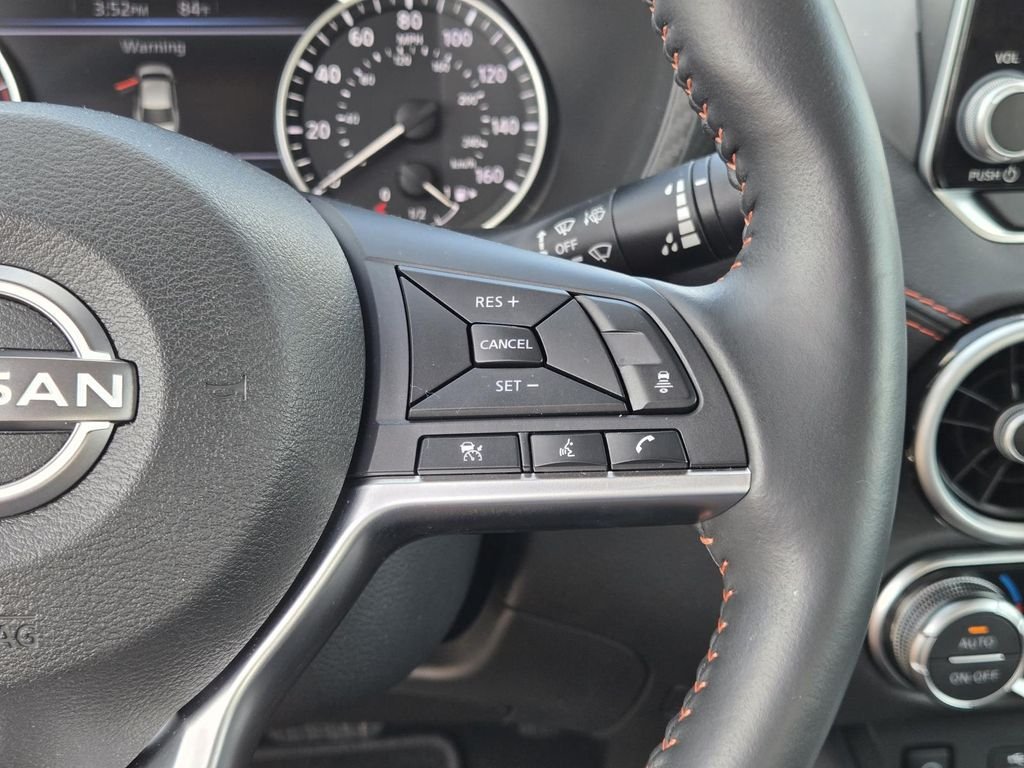 Used 2025 White Nissan SR image 23