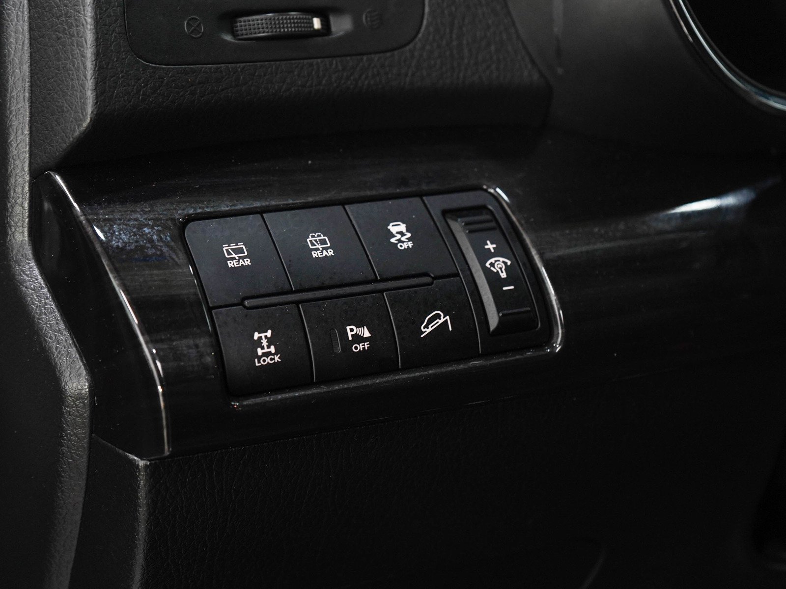 Used 2012 Bright Silver Kia Sx image 25